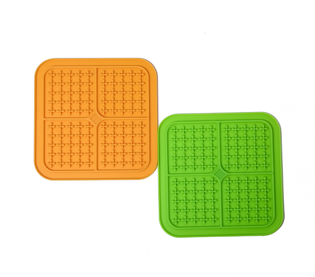 CalmingPup - Slow Feeder Lick Mat